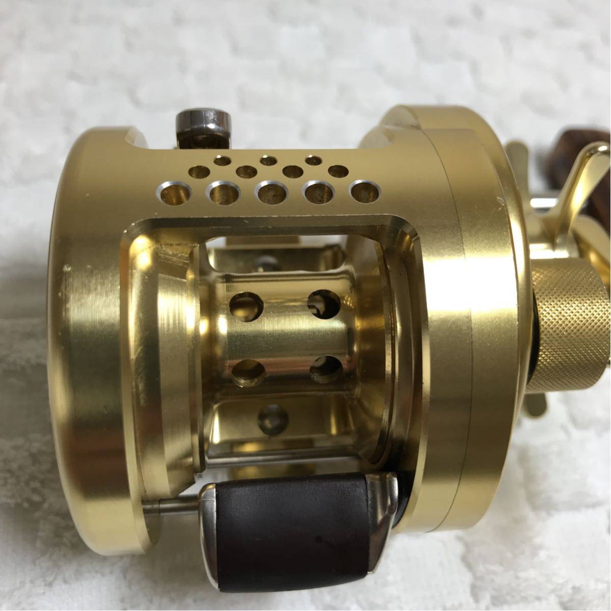 ★シマノ★美品カルカッタコンクエスト400F_8