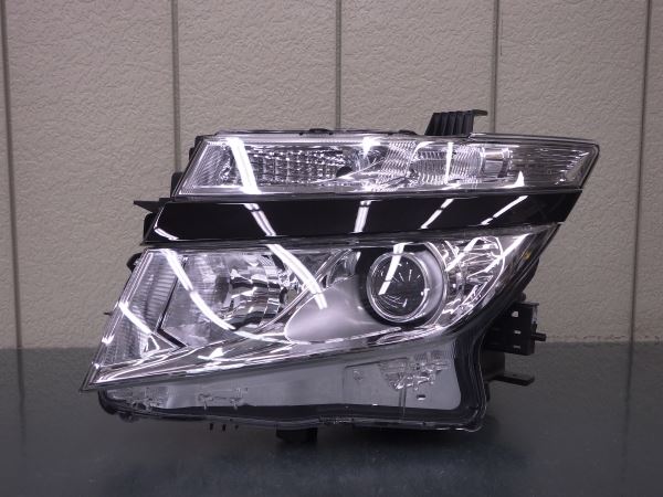 車 Nissan エルグランド E52系 ヘッドライト クリアレンズ 2個セット