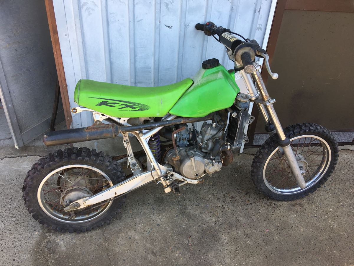 KX60 レーサー 部品取り車 パーツの杜 部品取り車、古いKX60不動車部品
