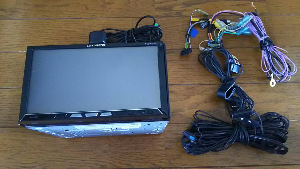 カロッツェリア　AVIC-ZH77 　フルセグ４×４_1