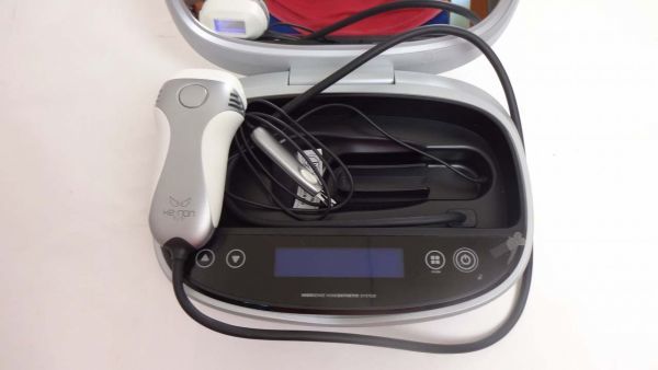 極美品☆ KE-NON ケノン フラッシュ式脱毛器 NPL-2080 エステティック