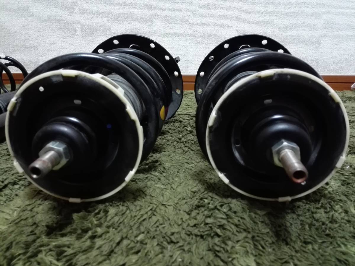 戻り良し固着無 ホンダ フィットRS GE8 純正サスペンションキット 戻り良し固着無 ホンダ フィットRS GE8 純正サスペンションキット
