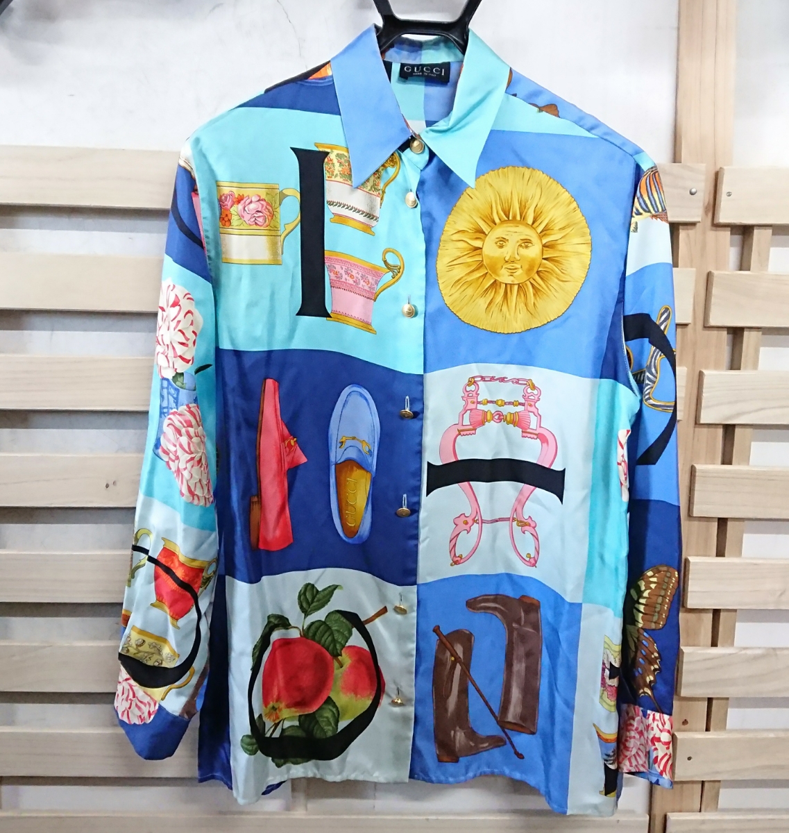 【大得価，新品】 GUCCI オールドグッチ シルク100% 長袖 シャツ ヴィンテージ 40 スカーフ柄 太陽 バンブー(長袖シャツ)｜売買されたオークション情報、yahooの商品情報をアーカイブ公開 - オークファン 男性用