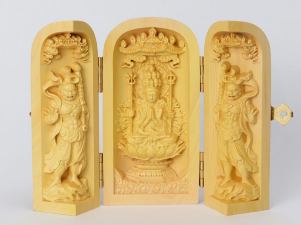 置物 ｜仏像 三開仏 柘植木彫り 日光菩薩・薬師 薬師三尊 ⁄ 仏像 天然