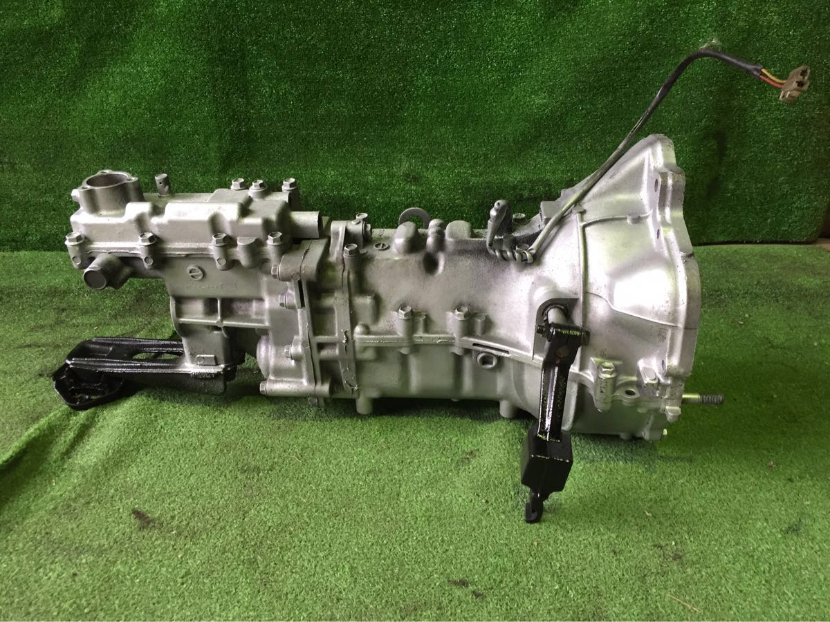 車 ジムニー ja12v マニアルミッション