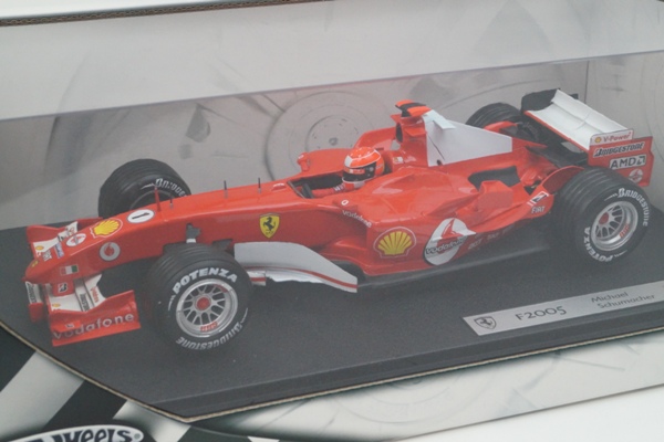 HW ホットウィール 1/18 フェラーリ F2005 M.シューマッハ 2005#1 Hot