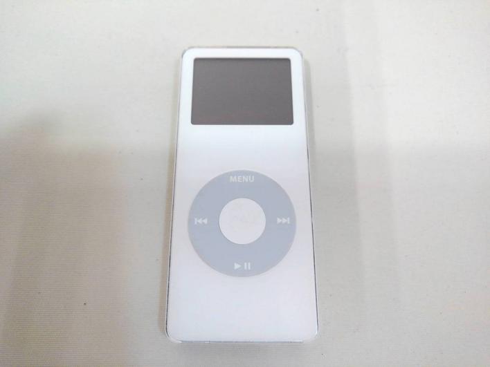 Apple アップル iPod nano MA004J/4 2GB 【ジャンク】 Apple iPod nano