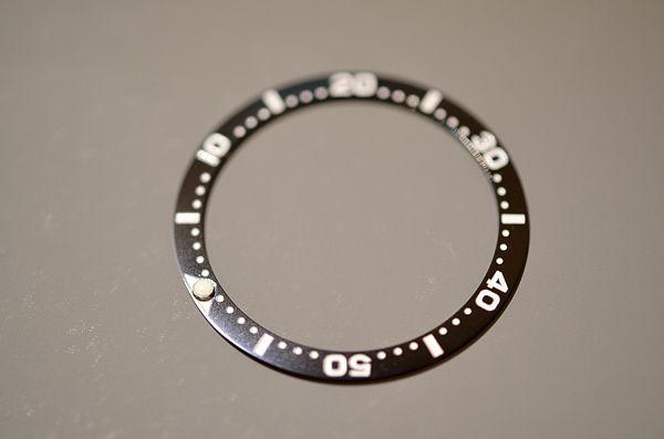 【機械式腕時計 社外部品】 ベゼルインサート セラミック 黒 セイコー ブラックボーイ フラットタイプ SKX007 SKX009用 セイコーカスタム