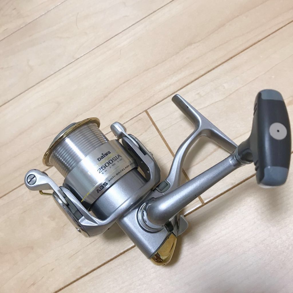 極上美品ダイワ 97トーナメントX 2500SiA TD-Z SC-Zエアリティ 極上美