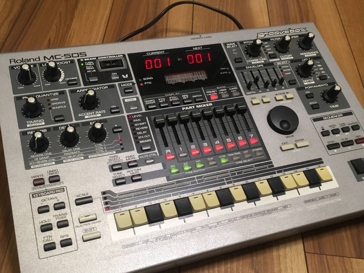 Roland MC-505 Groovebox 動作確認済 ROLAND MC-505 groovebox 動作チェック済み 【公式通販】