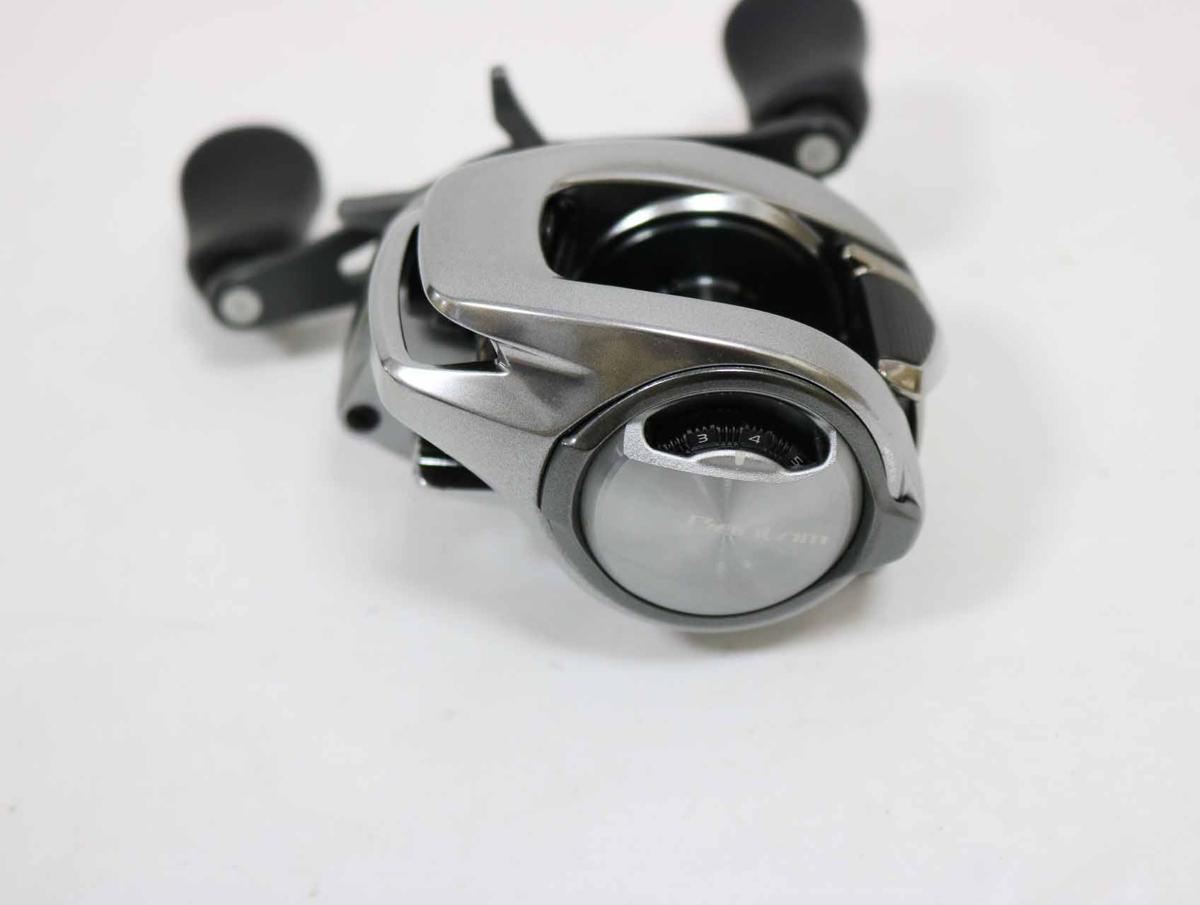 ☆シマノ 18バンタム MGL 右 新品 0 シマノ 右ハンドル 右巻 バンタム 