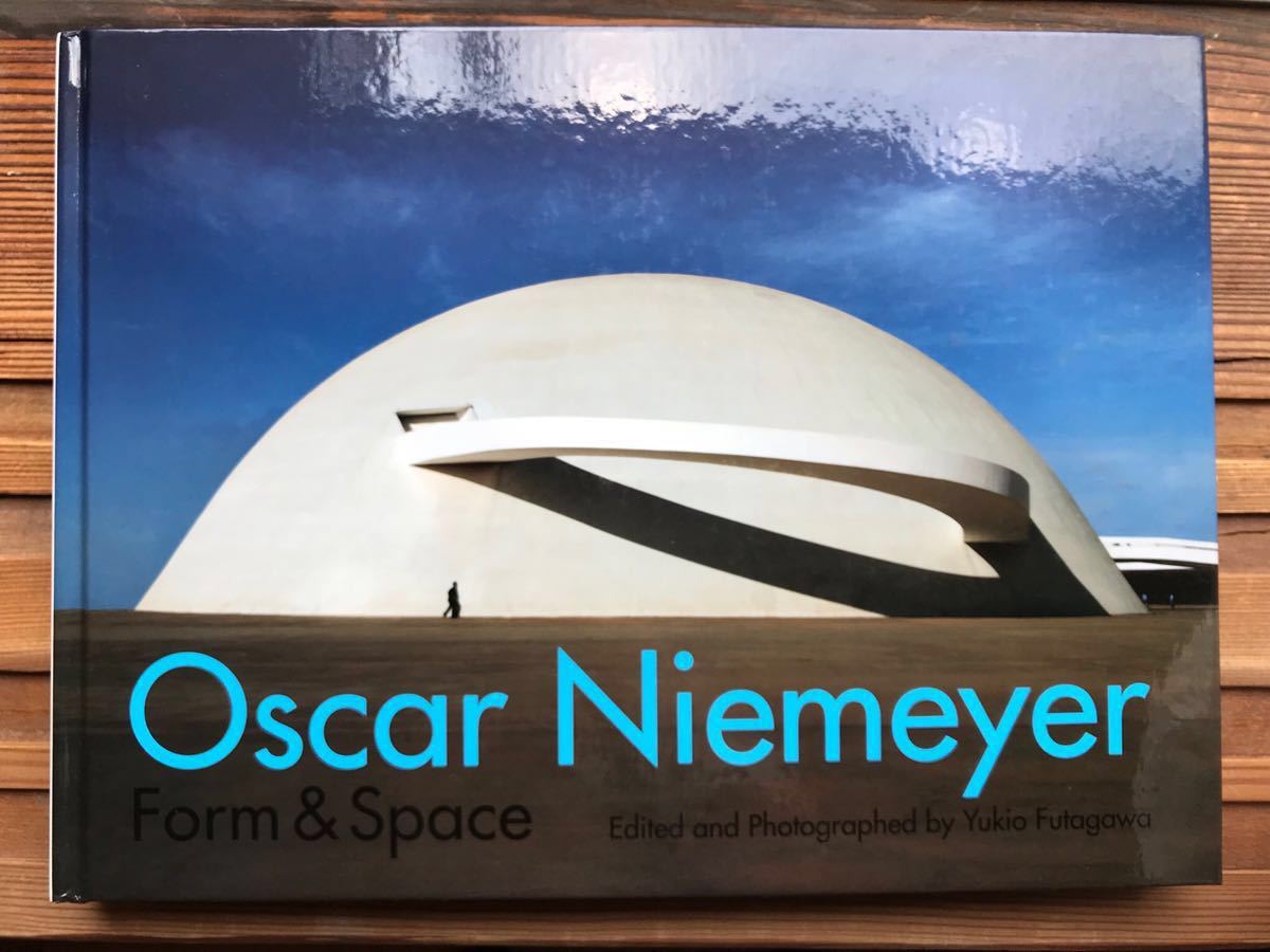 美品】オスカー・ニーマイヤー 形と空間 Oscar Niemeyer Form & Space 