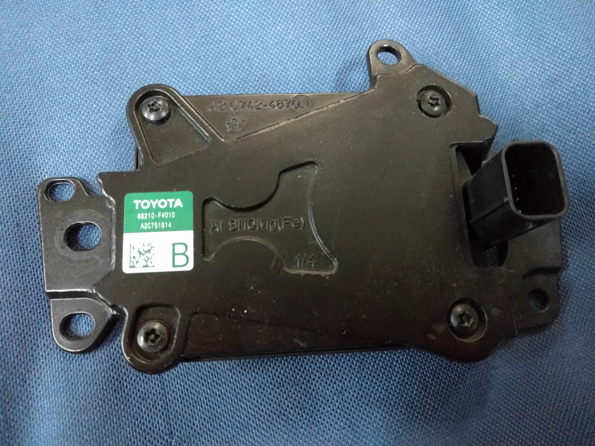 即決☆C-HR☆ミリ波レーダーセンサー☆88210-F4010☆(トヨタ用)｜売買 