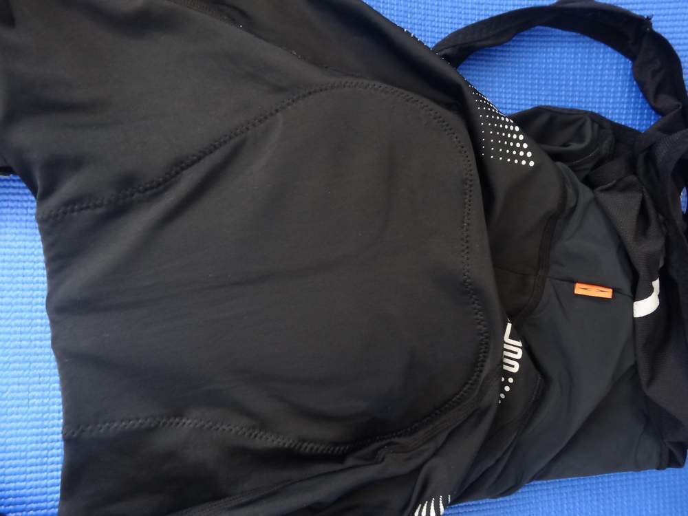 4DM　ビブニッカー　Mサイズ中古品