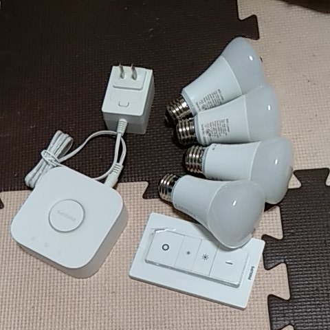 中古3 フィリップス Philips hue ブリッジ、Hue DimmerスイッチとHue