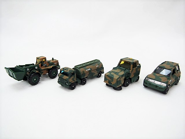 ○0.02 タカラトミー トミカ イトーヨーカドー[迷彩カラーコレクション