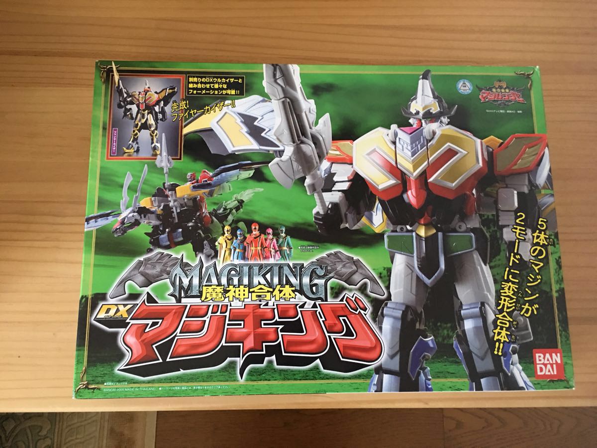 希少BANDAI 魔法戦隊マジレンジャー 天空合体 セイントカイザー DX