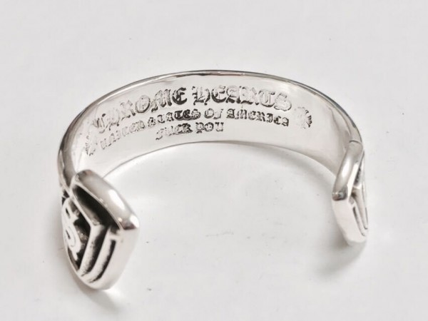 クロムハーツ　※　スクロール・ラベル・バングル