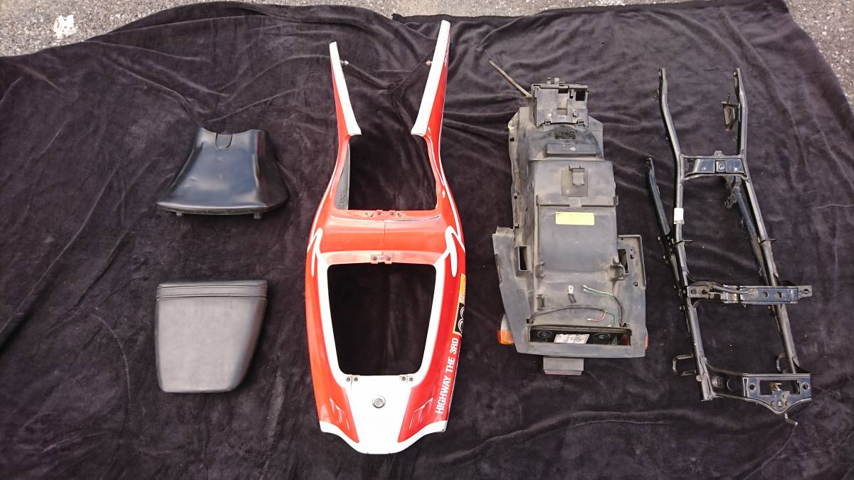 NSR250R FRP製 [ 黒ゲル ] MC18・21・28 シートカウル T2Racing