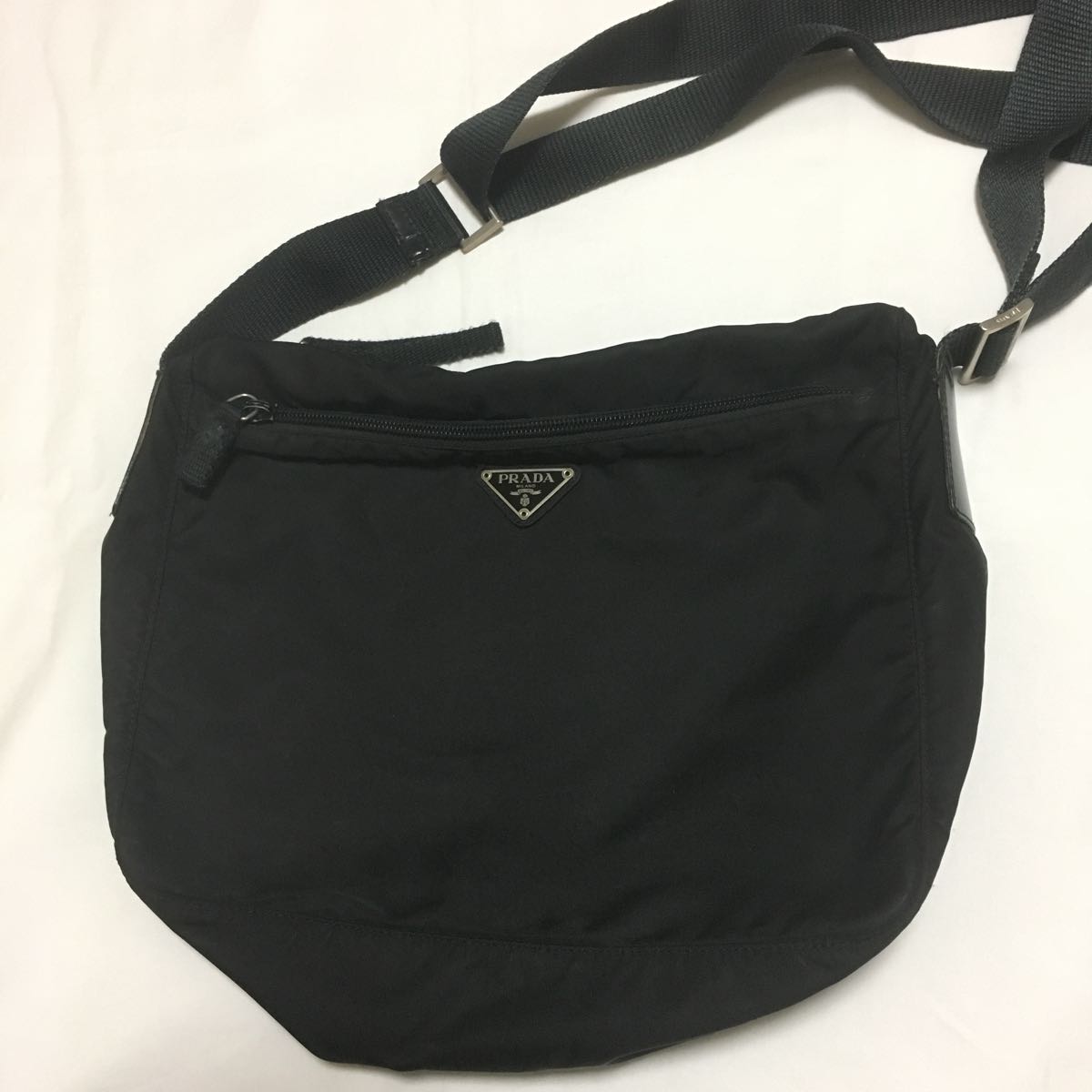 限定セール，最新作 PRADA 中古 黒 斜め掛け ショルダーバッグ