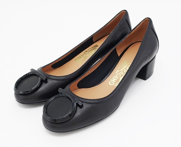 【定番，低価】 新同 サルヴァトーレフェラガモ ガンチーニ パンプス ENA 7M(7)｜売買されたオークション情報、yahooの商品情報をアーカイブ公開 - オークファン 靴