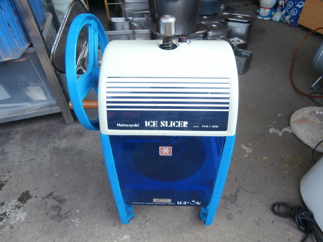 o804-4 初雪 手動式かき氷機 アイススライサーHA-3N/角氷_1