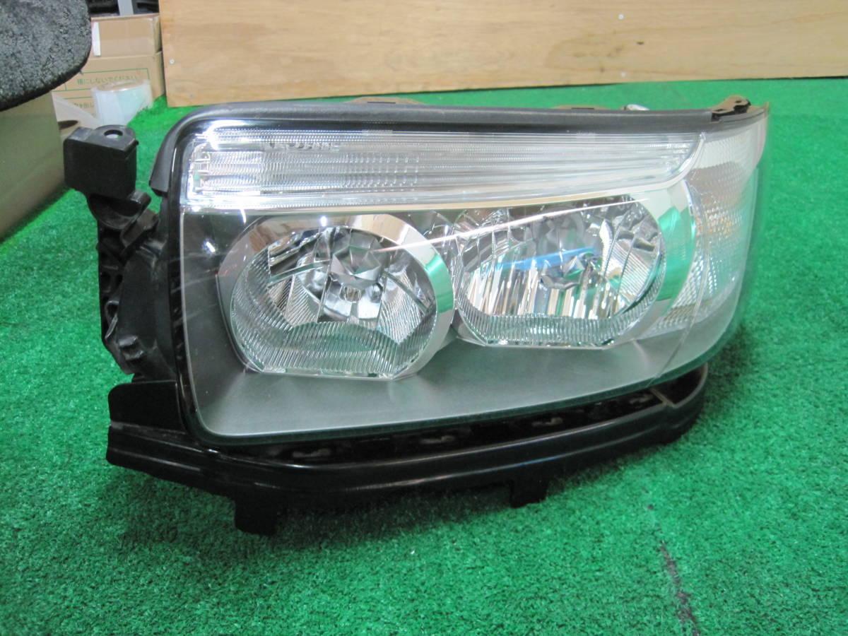 NRE161G/NZE164G 後期 カローラフィールダー LED右ヘッドライト右