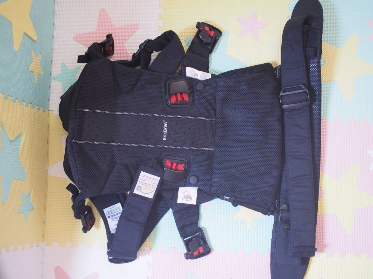 ■おまけ付き■美品■ベビービョルン　ＯＮＥ＋Ａｉｒ　通気性のよいメッシュタイプ　人気のブラック　BABY BJORN ベビーキャリア　　