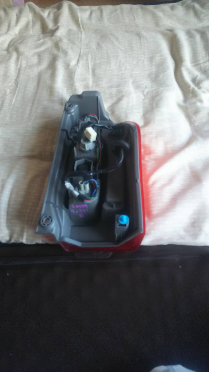 la600s タント tanto 左テール 左テールランプ 