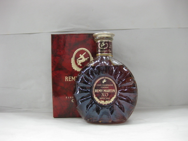 REMY MARTIN EXTRA 350ml　ギフトボックス入り　古酒 古酒【未開栓】REMYMARTIN/レミーマルタン XO SPECIAL 箱付き 700ml 40