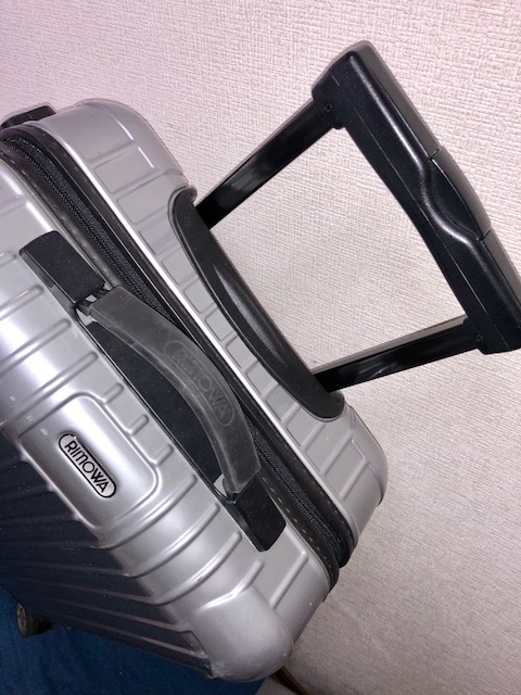 送料安 RIMOWA SALSA リモワ サルサ 876.52 4輪 シルバー（機内持込