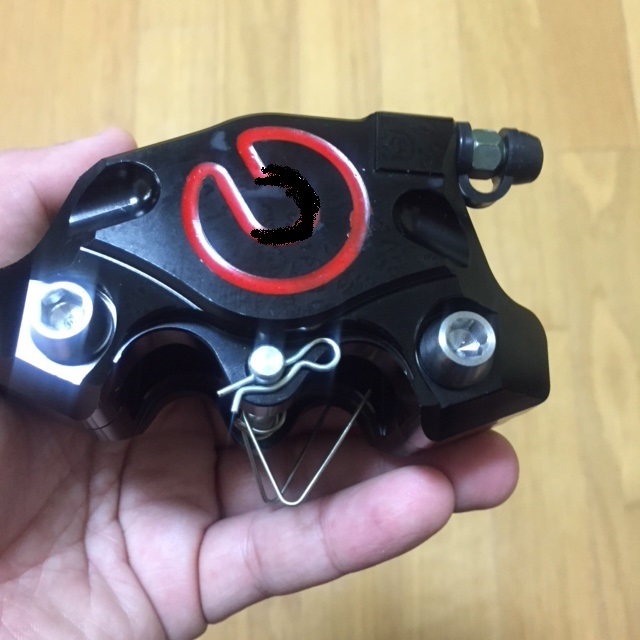 【赤字超特価，100%新品】 84mm レーシングカニキャリパー ブラック チタンボルト仕様 ブレンボのフィッティングが使用可能(その他)｜売買されたオークション情報、yahooの商品情報をアーカイブ公開 - オークファン その他
