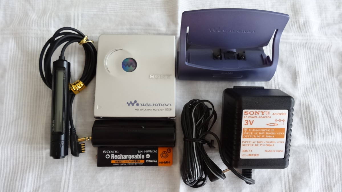 ☆美品！SONY/ソニー☆MDLP対応MD WALKMAN MZ-E707 乾電池でもガム電池