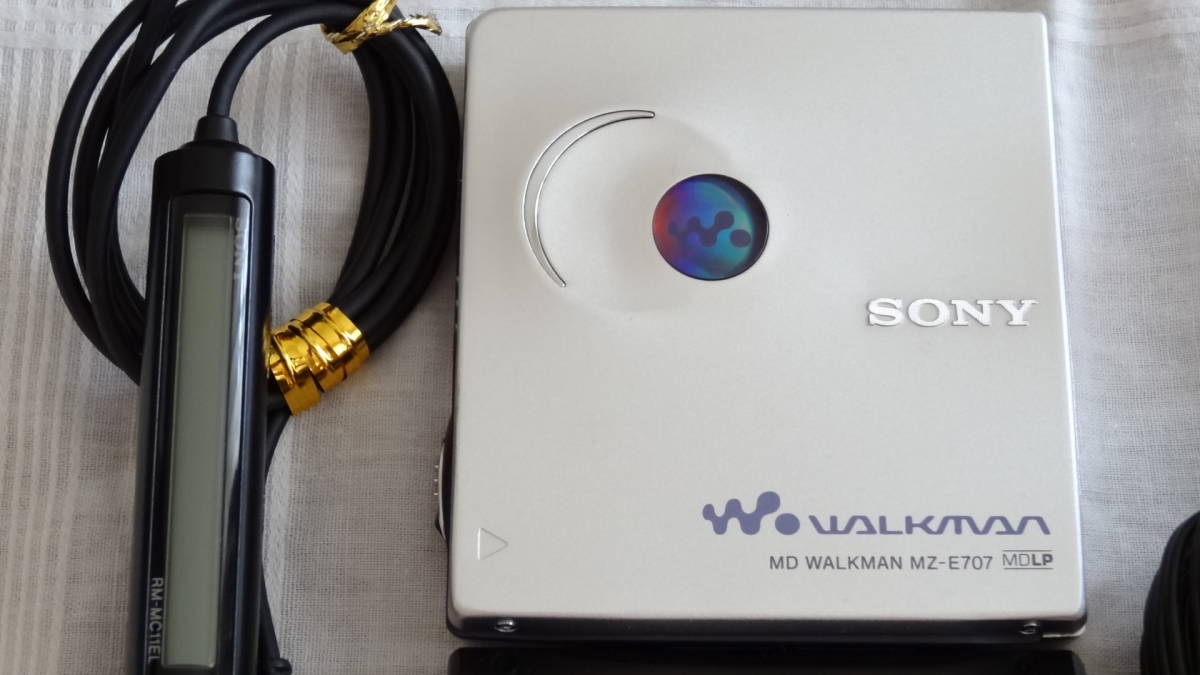 ☆美品！SONY/ソニー☆MDLP対応MD WALKMAN MZ-E707 乾電池でもガム電池