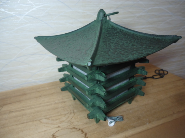 鉄.電気..鉄四角.吊灯籠・灯篭・燈篭・燈籠.灯りランプ.照明 未使用