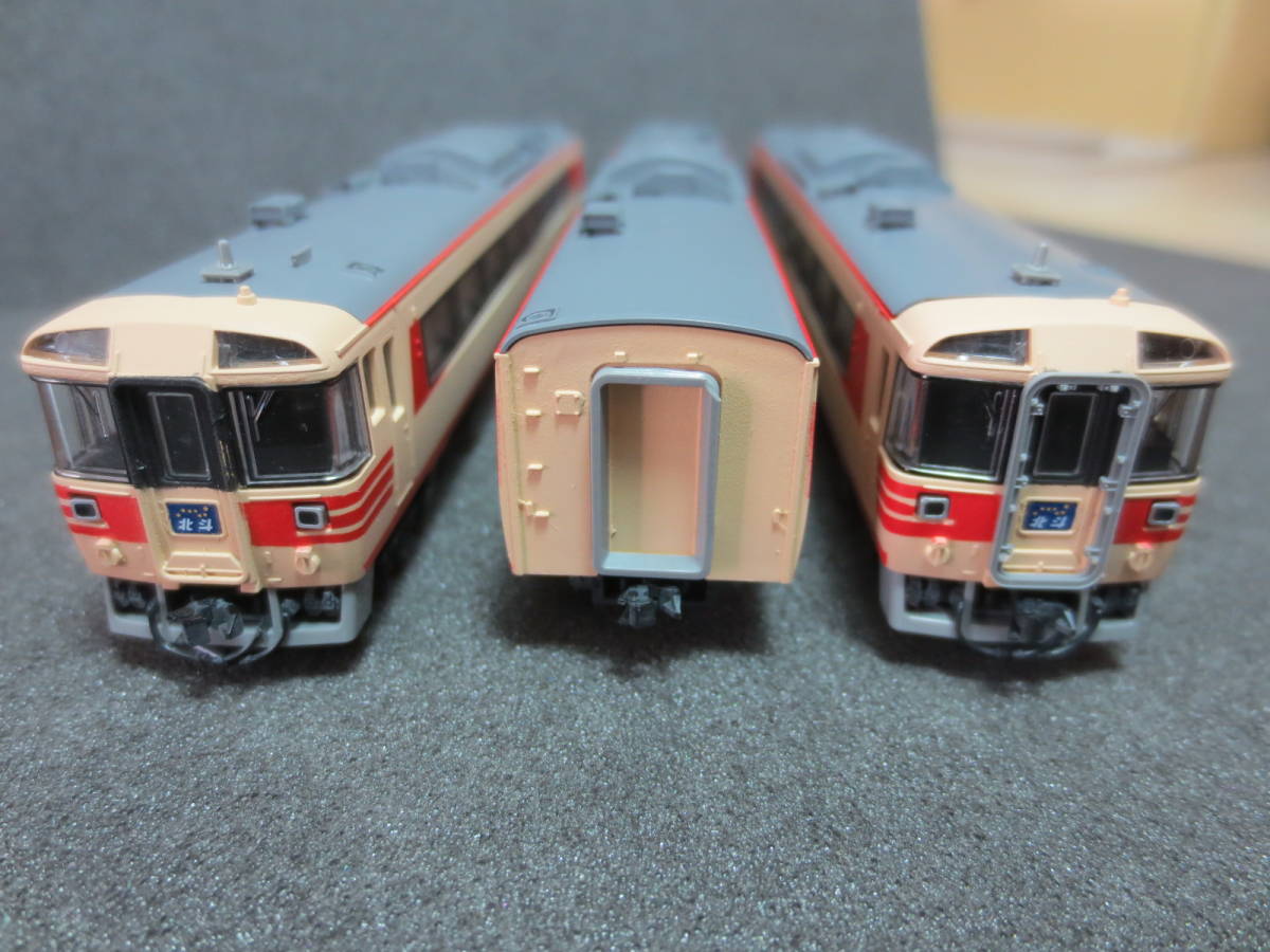 鉄道　キハ　防護用具入れ トミックス キハ183 塗替えジャンク | TRAINERMETRICS.COM