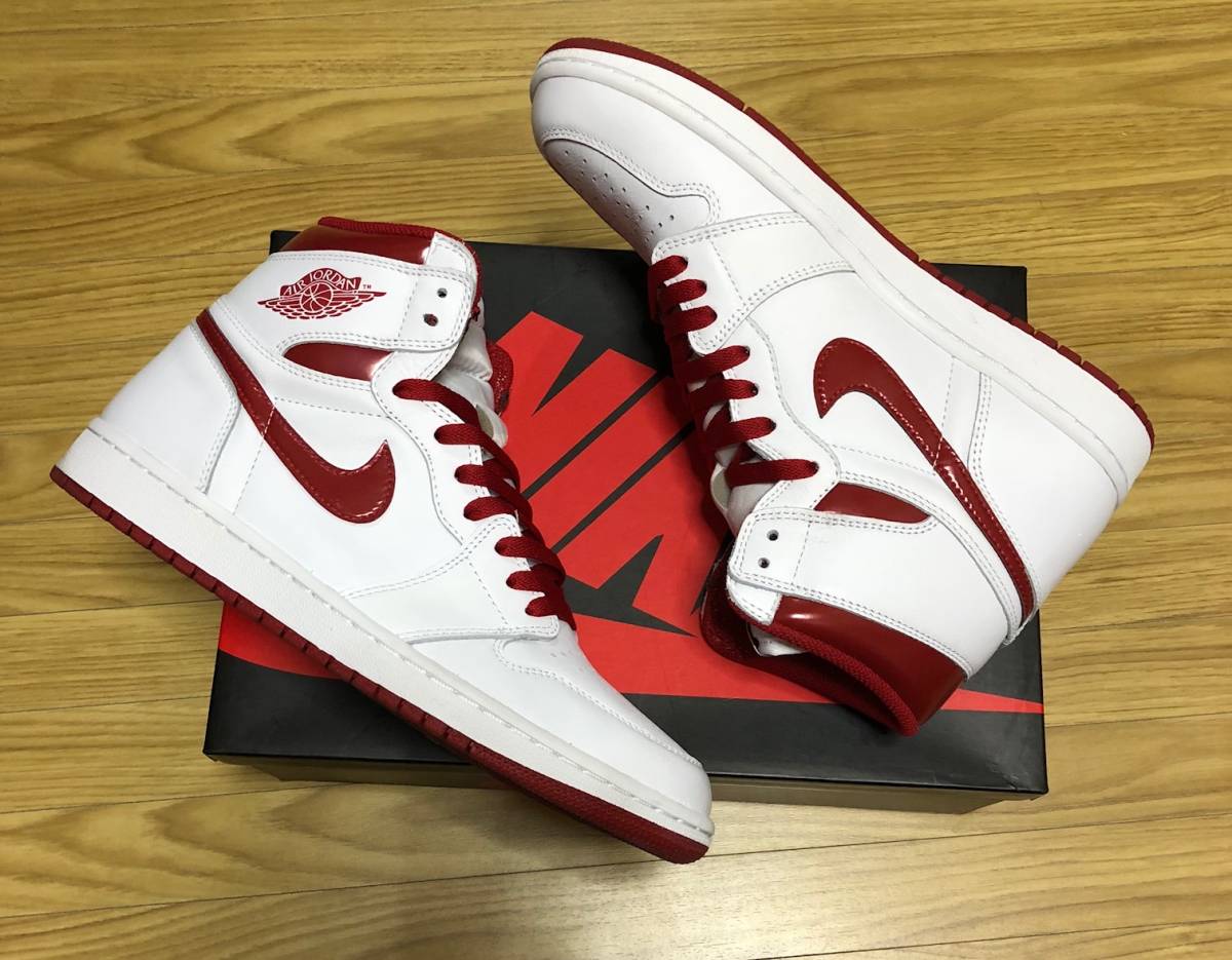 国内正規 新品 ☆ AIR JORDAN 1 RETRO HIGH OG METALLIC RED 