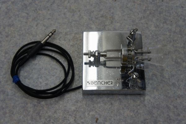 BENCHERパドルST-2 接続ケーブル付き Bencher | ラジオパーツジャパン本店 ベンチャー BY-2 電鍵・パドルの