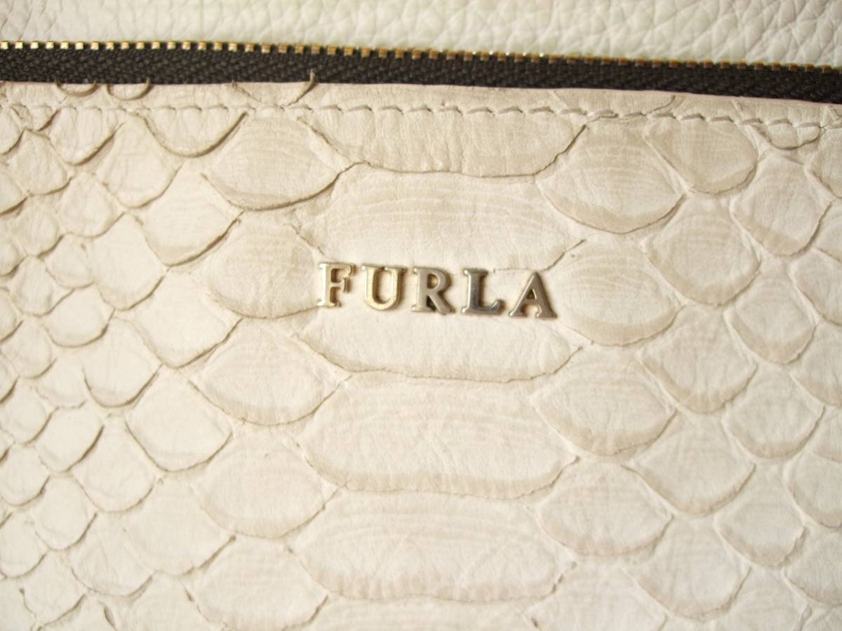 FURLA（ゴールド⁄金色系）のフリマアイテム一覧 フルラ FURLA バッグ