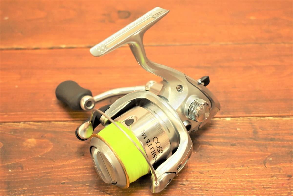 程度良好☆売り切り】シマノ 03 センシライト Mg 2500 A-RB 検 程度良好☆売り切り】シマノ 03 センシライト Mg 2500 A-RB 検