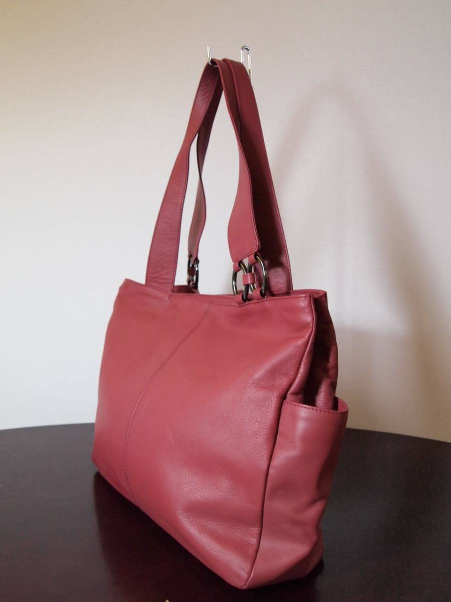 美品 濱野工藝 HAMANO 差し色 総革 カーフレザー ショルダーバッグ ワインレッド （ハマノ 濱野 濱野皮革工藝&frasl;HAMANO（オレンジ&frasl;橙色系）のフリマアイテム一覧 濱野皮革工藝 ハマノ 本革 レザー 濱野皮革