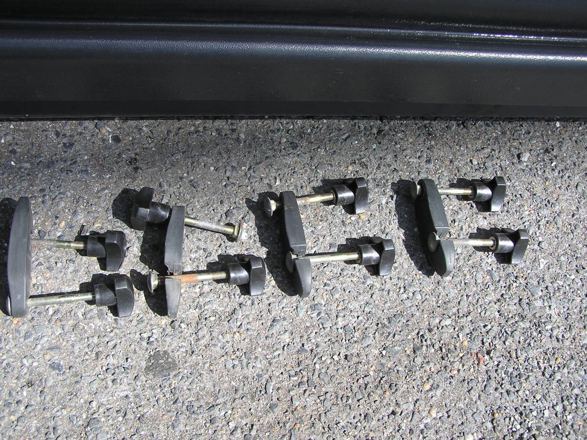 ルーフボックス THULE スーリー M - ルーフボックスガイド公式 Thule 