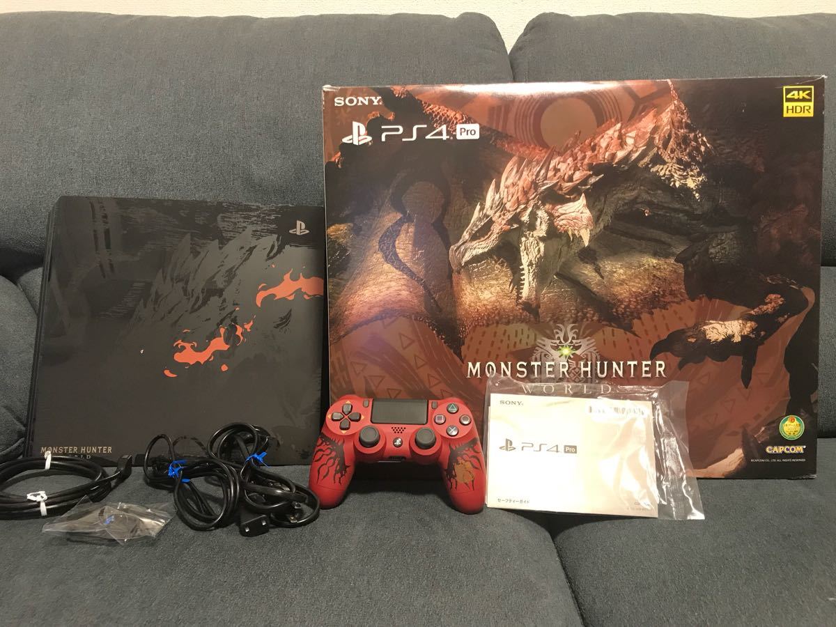 Pro PS4 リオレウスエディション モンスターハンターワールド LIOLAEUS