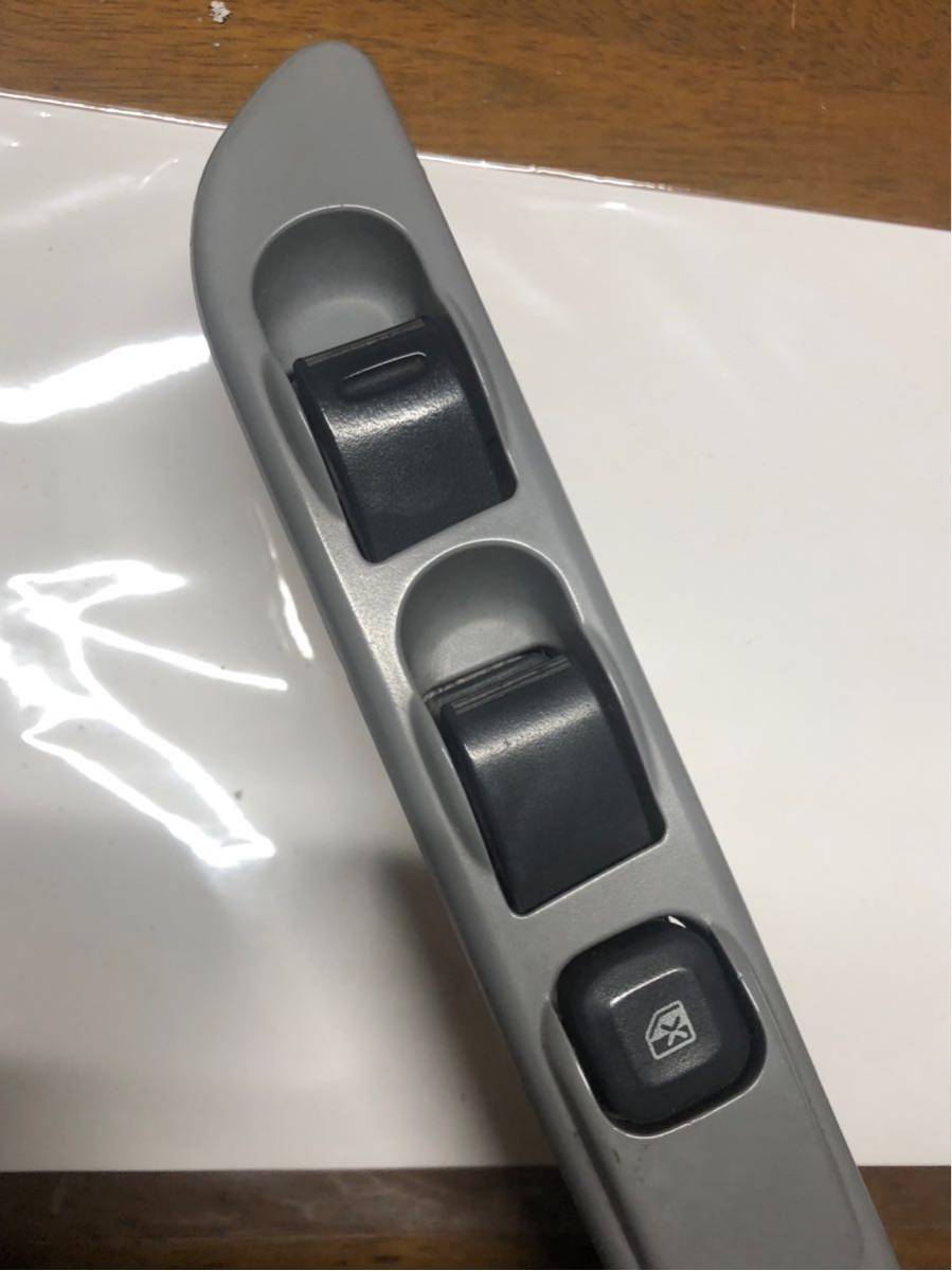 三菱ふそう キャンター 純正パワーウインドウスイッチ 右側 中古品 24V
