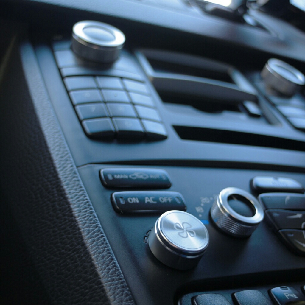 VOLVO XC90 オーディオ エアコン アルミ製ダイヤル 【公式通販】