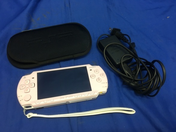 【高品質，2025】 動作確認 初期化済 PSP 2000 ラベンダー パープル バッテリー欠品(PSP2000シリーズ)｜売買されたオークション情報、yahooの商品情報をアーカイブ公開 - オークファン PSP本体