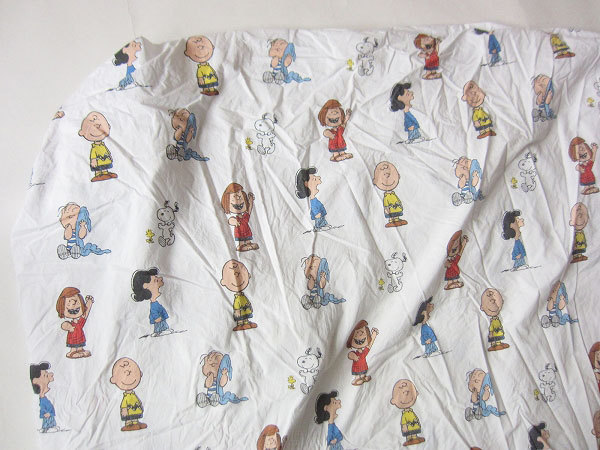 ビンテージ レア柄 スヌーピー 大判 はぎれ 生地 カットなし ボックス シーツ D128 キャラクター 売買されたオークション情報 Yahooの商品情報をアーカイブ公開 オークファン Aucfan Com