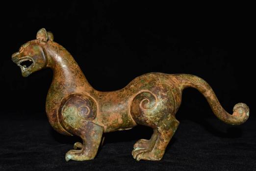 瀋船打撈出品 戦国時期 青銅器 緑錆 虎 猛虎 如意紋 紋飾 置物 風水 祭祀品 礼器