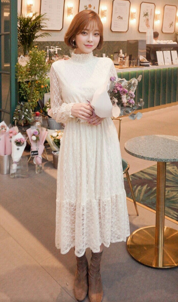 完売品 美品 試着のみ chuu テリちゃん着用 韓国 レースワンピース ほぼ新品 リリーブラウン系 スナイデル系 韓国ファッション通販サイト\"chuu\"のモデルをするカン・テリ カン・テリのビューティーシークレット！黄金比率で小顔Vラインを実現 インスタがざわついた正体不明の韓国美女\u201cテリちゃん\u201dって何者？＜カン ビキニ 今月消します。chuu 日本でも大ヒットの\u201c−5kgジーンズ\u201dを生み出した韓国ブランド「チュー