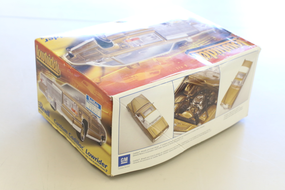 ▽【未開封】lowrider Custom Cadillac Revell 1:25 Scale Niveau2 
